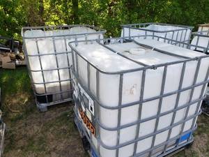 lot 31 image: 2 metal frame totes