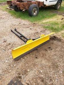 lot 62 image: Moose ATV Plow turns manually mount for a Polaris Sportsman included