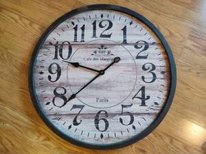 lot 88 image: Wooden Wall Clock