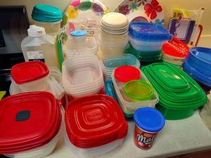 lot 52 image: Reusable Tupperware & Asst Plastics