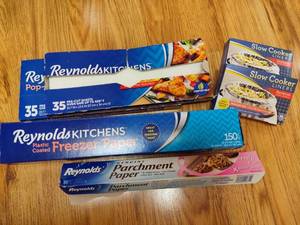lot 60 image: Misc Food StorageLiners
