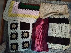 lot 136 image: Crocheted Blankets