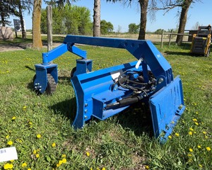 lot 84 image: Skid Steer Dozer Grader Blade (SSSG72)