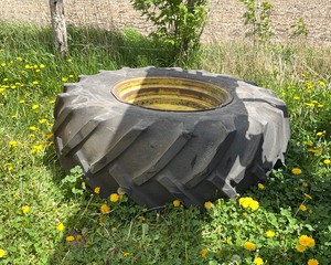 lot 64 image: 18.4 x 26 combine or Tractor Tire & Rim