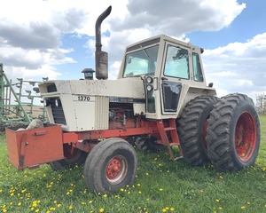 J.I. Case 1370 Tractor 504 engine, powershift, 18.4 38 rear tires, duals