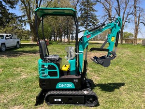 lot 4189 image: AGT Mini Excavator QH12R