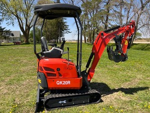 lot 4121 image: AGT Mini Excavator (QK20R)