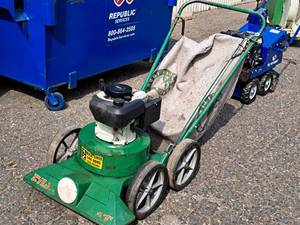 lot 13 image: Billy Goat Briggs & Stratton Industrial Gasoline-Powered LawnLeaf Vacuum with Collection Bag KD501 IC (Green)