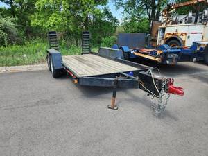 lot 3A image: 2003 14 Dual Axle Flatbed Trailer