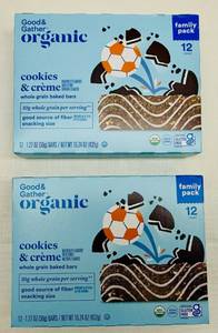 lot 126 image: MM. 2x 12ct-Family Size Good & Gather Organic Baked Snack Bars-Cookies & Cr�me-72025