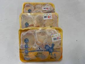 lot 5 image: L. 3pks of Chicken Thighs