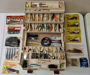 Adventurer  | 6 Tray  Large Tacklebox Loaded with Tackle !