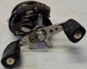 lot 16 image: ABU Garcia Revo 5X 11 bearings, 7.11 gear ratio - NOT FUNCTIONING as it should anti-reverse is out.