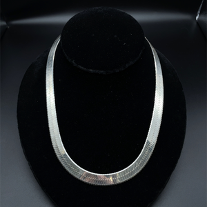 lot 66B image: Shiny, HEAVYWEIGHT XL Herringbone Chain Necklace
