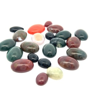 lot 83B image: 125.79 Carats Mixed Cabochon Parcel  Coral, Jade, Bloodstone & More  VIDEO 