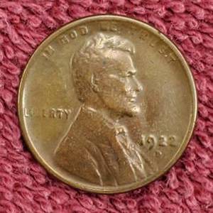 lot 24 image: 1922-D Lincoln Cent Weak D Nice Color