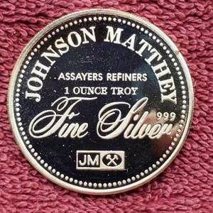lot 134 image: 1 Troy Oz Silver Round Johnson Mathey