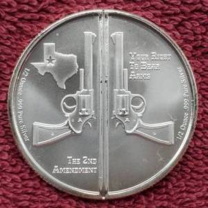 lot 142 image: 1 Troy Oz Silver Round Guns Up