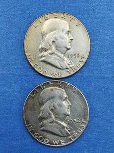 lot 311 image: 2 1952-S Franklin Half Dollars 90% Silver