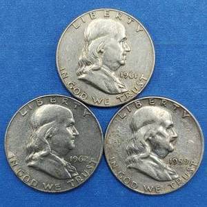 lot 318 image: 3 Franklin Half Dollars 90% Silver
