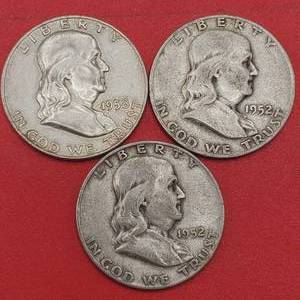 lot 371 image: 3 90% Silver Franklin Half Dollars
