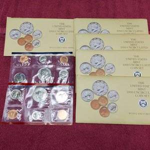 lot 408 image: 5 1990 U.S. Mint Sets
