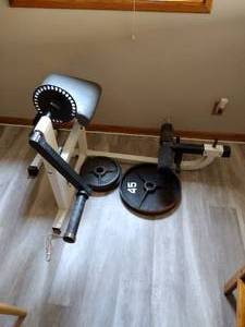 lot 88 image: Crunch Machine with Weighted Plates