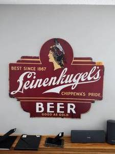 lot 12A image: Leinenkugels beer sign