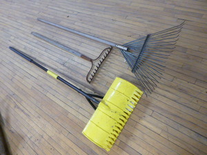 lot 90 image: LawnGarden Rakes