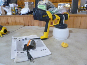 lot 14 image: Wagner Flexio PaintStain Sprayer