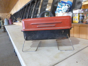 lot 26 image: Sunbeam Portable Charcoal Grill