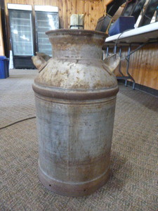 lot 28 image: Vintage Milk Can