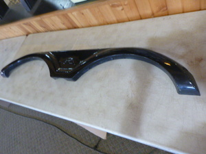 lot 57 image: Tandem Axle Fender Skirt