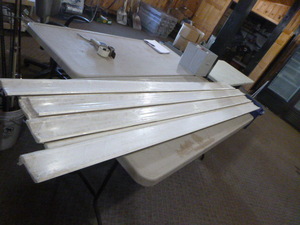 lot 62 image: 8 Pieces of Crown Molding