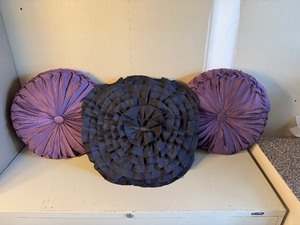 lot 42 image: Three Decorative Throw Pillows (6)