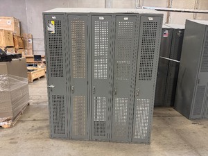 lot 93 image: Set of Five Lyon Lockers (60 x 21.5 x 78.75 each locker is 1 foot wide)