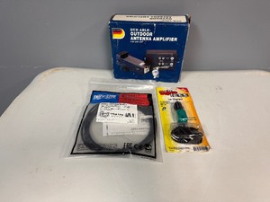 lot 110 image: Tripp-Lite Console Cable, Dur-Able Outdoor Antenna Amplifier for UHFVHF, Force Wireless Car Charger (Nokia)