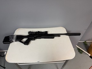 lot 129 image: Umarex Fusion 2 Pellet Rifle (CO2 Powered). Includes Scope and Two Magazines. Like New