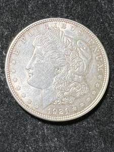 lot 42 image: 1921 US MORGAN SILVER DOLLAR