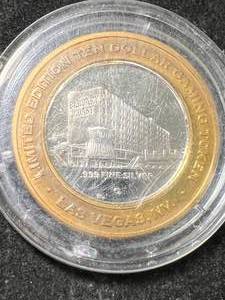 lot 63 image: .6 TROY OZ .999 FINE SILVER LAS VEGAS CASINO TOKEN