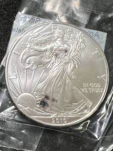 lot 71 image: 2010 AMERICAN SILVER EAGLE 1 TROY OZ .999 FINE SILVER