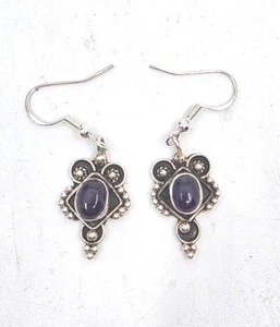 lot 96 image: Sterling Silver & Amethyst Dangle Earrings
