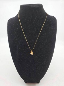 lot 110 image: 14K Chain with Pearl-Like Leaf Pendant