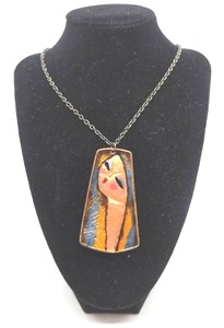 lot 144 image: Vintage Antique Ceramic Portrait Pendant with Chain