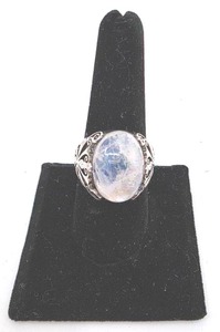 lot 180 image: Vintage Nepal Sterling Silver Moonstone Ring- Size 8.75