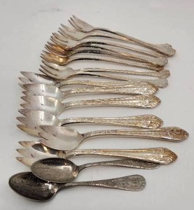 lot 7 image: Vintage Silver Assortment - 327.45g