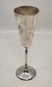 lot 16 image: Vintage Sterling Silver Champagne Flute - Marked 925 - 155.68g