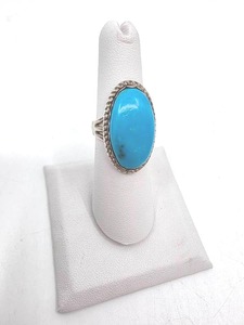 lot 237 image: Sterling Silver & Turquoise Native American Ring- Size 5.75
