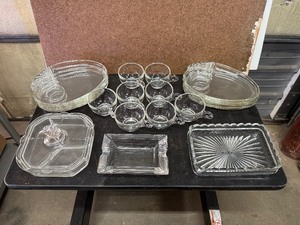 lot 69 image: 50s Glass Luncheon Set - 8 Plates and Cups with Serving Set