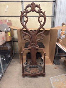 lot 45 image: Vintage Wood Carved Coat Tree (25 x 16 x 76)